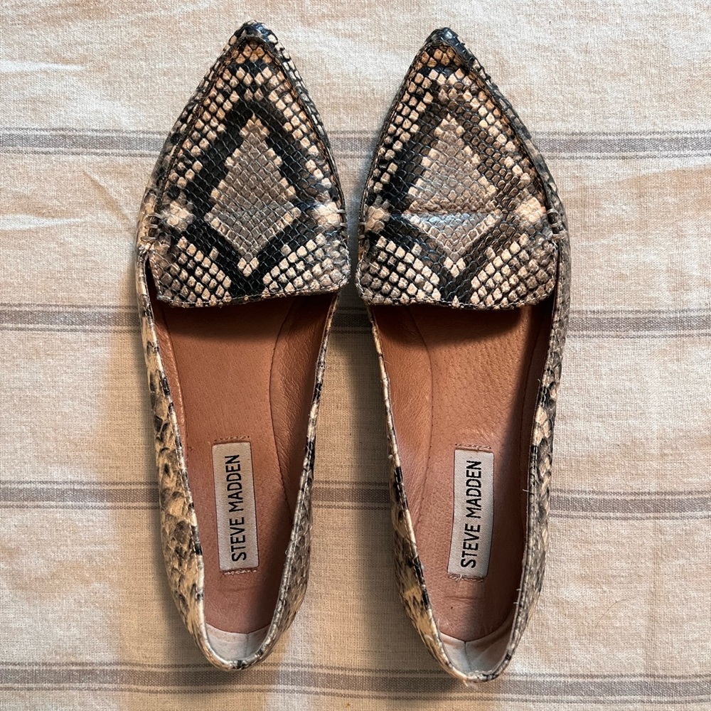 Steve Madden Flats